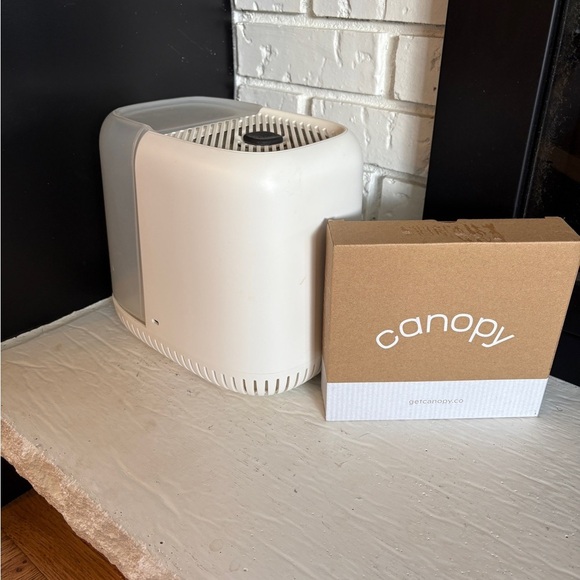 Canopy Bedside Humidifier 1.0 in White - Picture 1 of 4